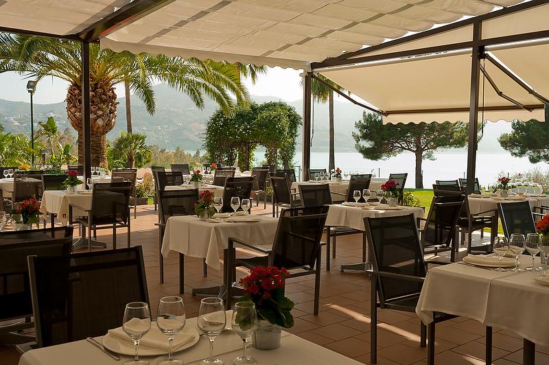 B Bou Hotel La Vinuela & Spa Restaurant photo