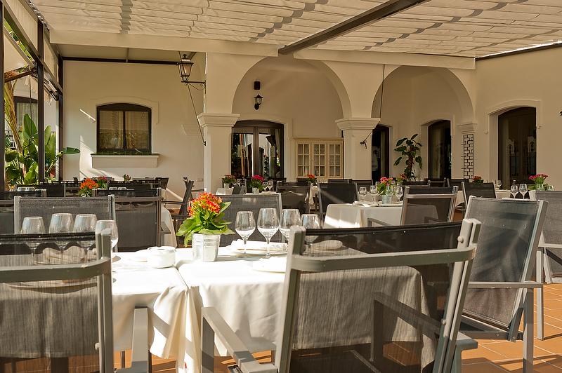 B Bou Hotel La Vinuela & Spa Restaurant photo